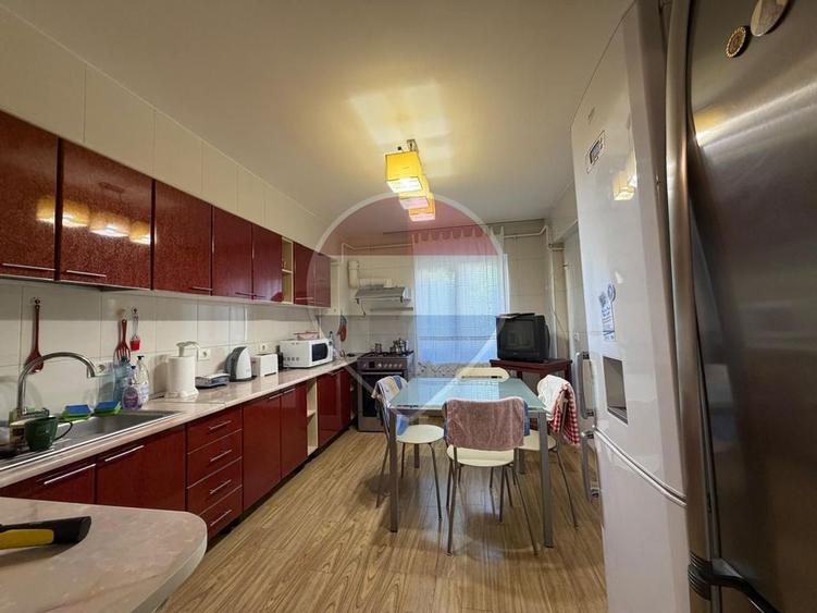 Apartament 4 camere si boxa | Simion Barnutiu | ETAJ 2