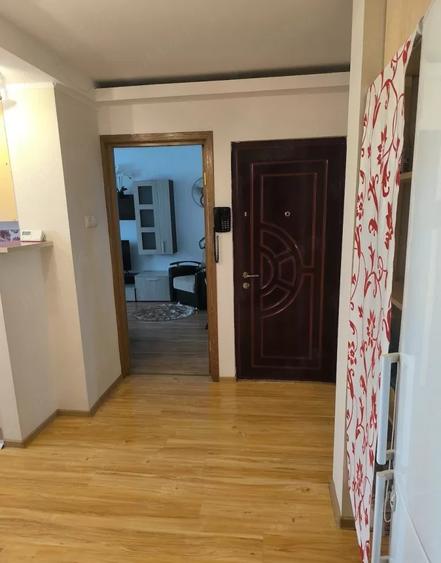 Apartament de 2 camere, 56 mp, centrala, balcon, zona Aviatiei