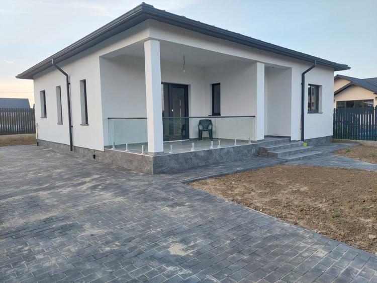 Casa noua in Hemeius