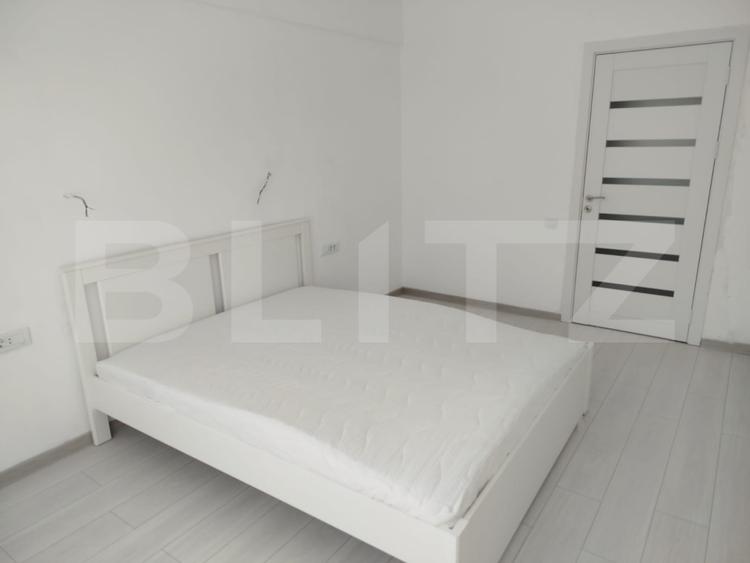 Apartament 3 camere, 65 mp, zona Tractoru