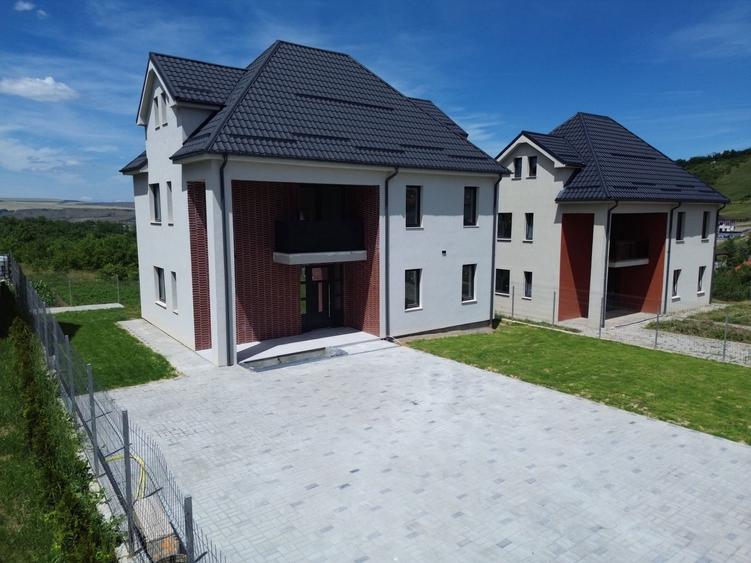 Casă individuală nZEB, 194 mp utili, teren 468 mp, Dezmir