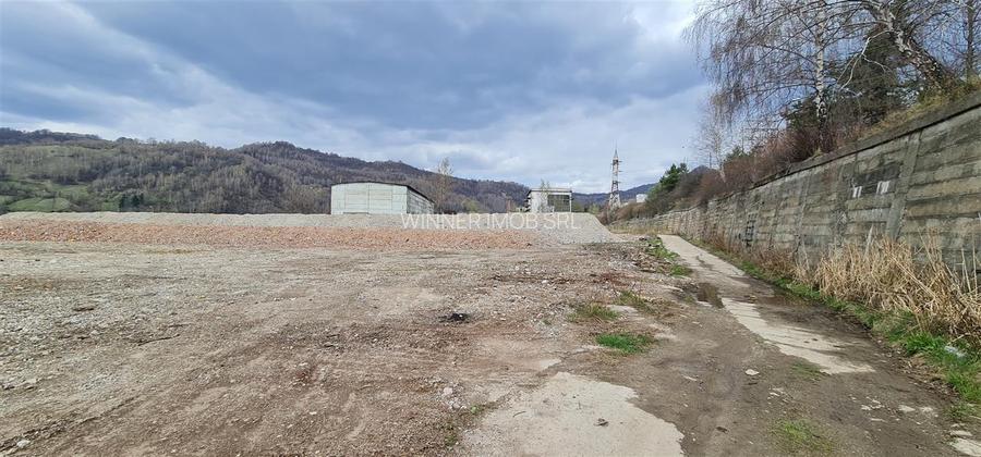 Vanzare Teren 1,7HA centru Petrosani - 5