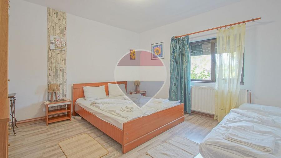 Comision 0%! Vila Patricia, pensiune Breaza | teren tenis | ciubăr