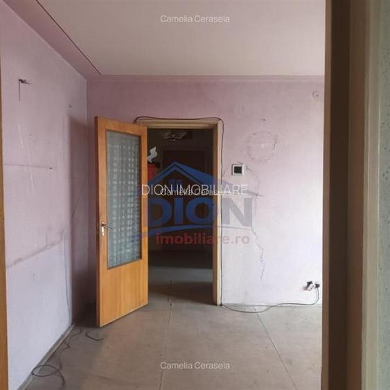 RAHOVA Pucheni langa posta 64 mp | Etaj 2 4 - 11