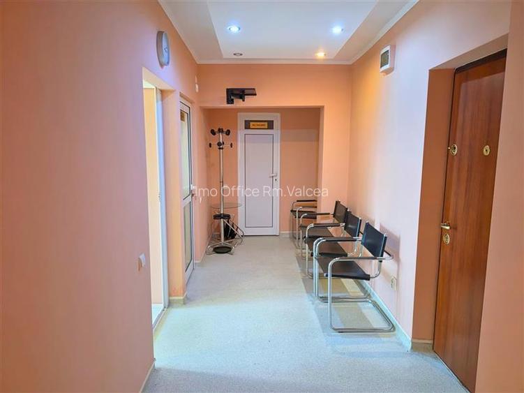 OSTROVENI - Etaj 1 - Spatiu cu vizibilitate stradala - Cabinet medical/birouri - 6
