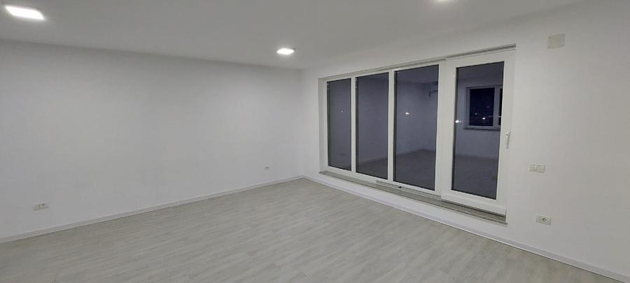 Inchiriez Casa P+2 Otopeni
