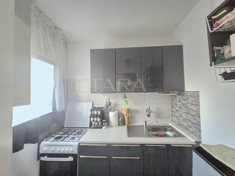 Garsoniera modernă, decomandată, în Mărăști, ideală investitie.