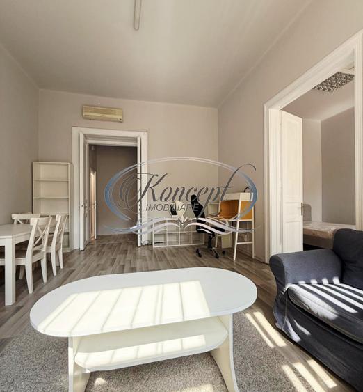 Apartament spațios, renovat, în centrul istoric