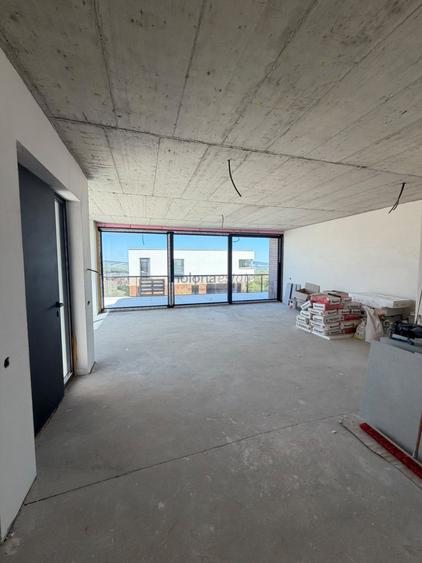 Duplex de vânzare în Europa 180 mp, str privata, Panoramă spre Cluj