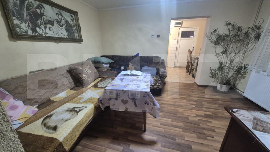 Casa cu 4 dormitoare de vanzare, 190 mp, 1306 mp teren, pe strada Careiului