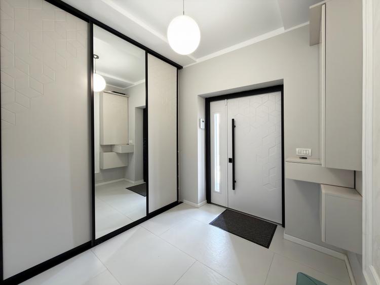 Cumpăna -Vilă nouă P+1 cu 4 camere-Complet mobilată și utilată-Design modern