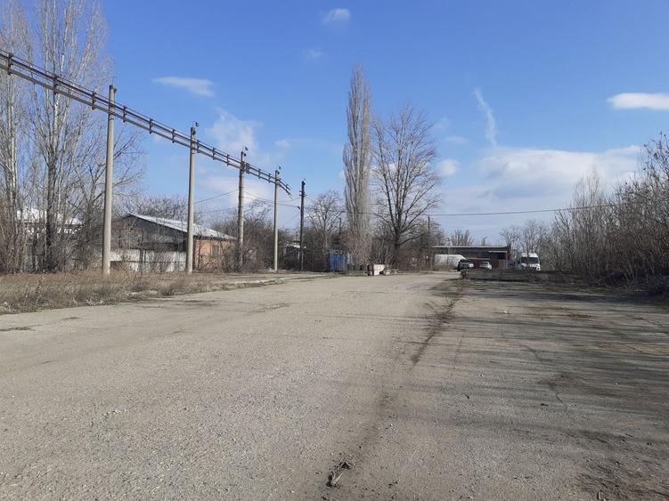 Zona metrou Republica, Industriilor - hale diverse dimiensiuni
