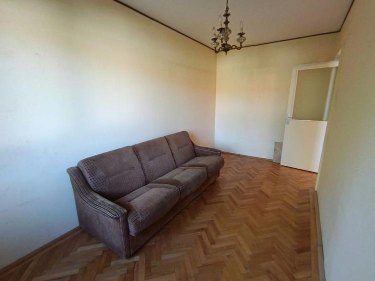 Apartament 4 camere, 80 mp, cartier Săsar