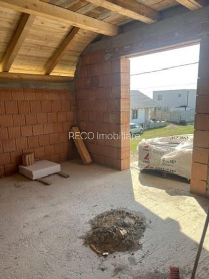 RECO, Casa la rosu, cu toate utilitatile, Zona Cihei, Bihor - 8