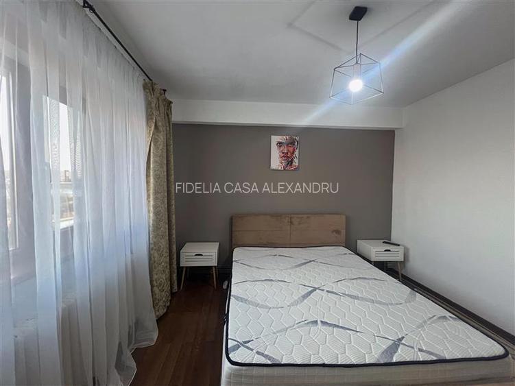 Apartament de vanzare cu 3 camere in Nicolina - 2