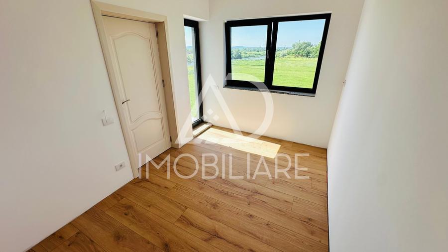 Vânzare vilă P+1 / curte privată / loc de parcare / TVA inclus