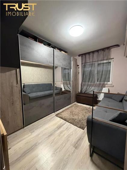 3 camere l 2 bai l Intre Lacuri l Parcare
