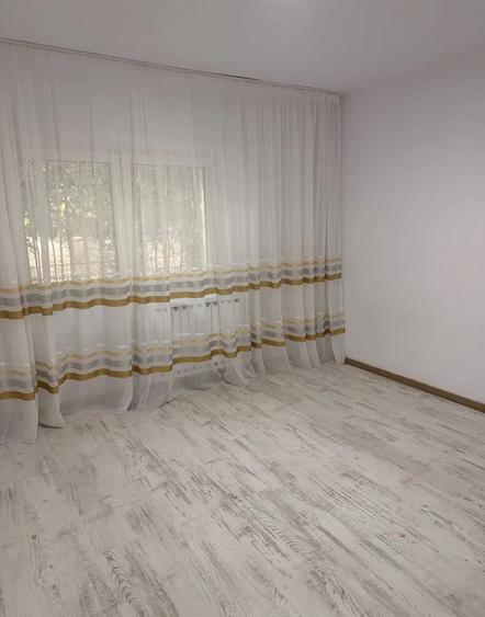 Închiriere Apartament 4 camere în Vitan