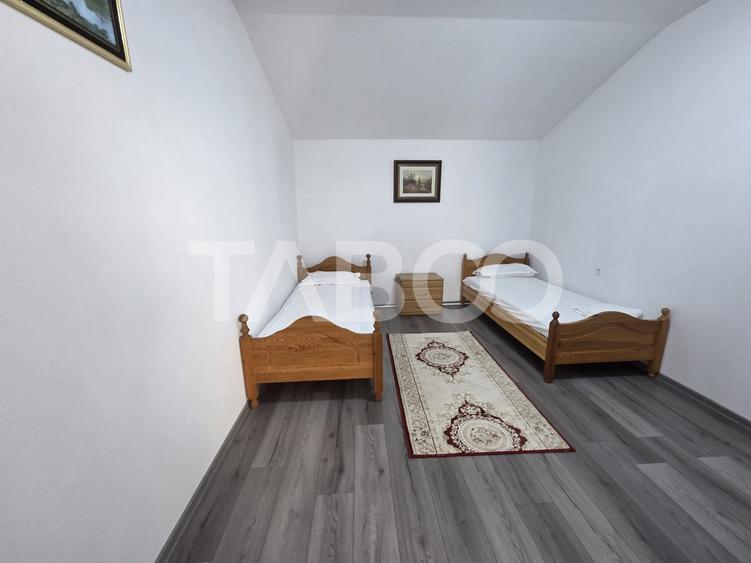 Casa de inchiriat 4 dormitoare living spatios baie prima inchiriere