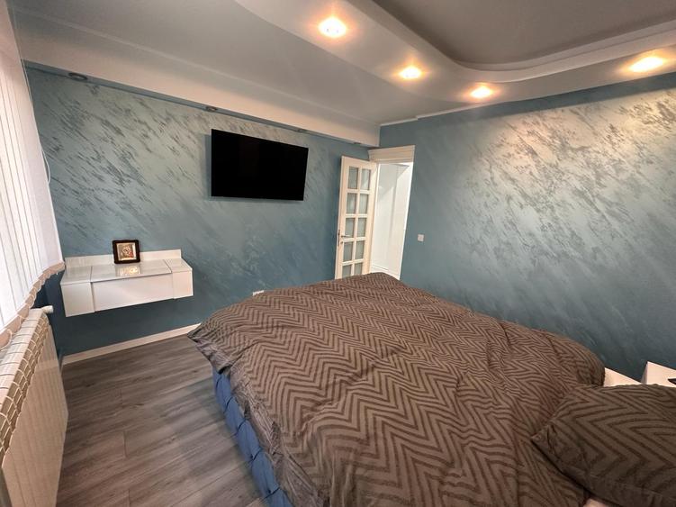 Apartament 3 camere de vanzare Dacia