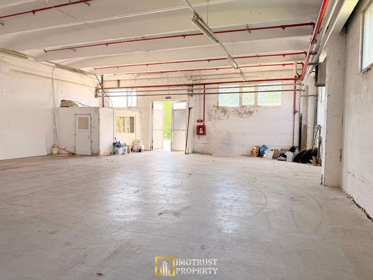 Hală industrială de închiriat în Arad – 600 mp, parcare