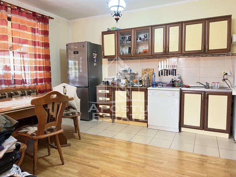 Casa individuala P+E cu teren generos de 856mp, in Sanandrei