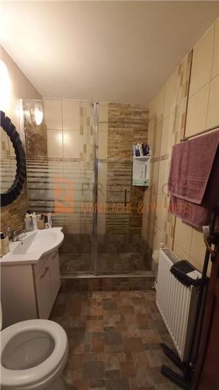 Apartament 2 camere cf 1 semidecomandat zona Micro 3