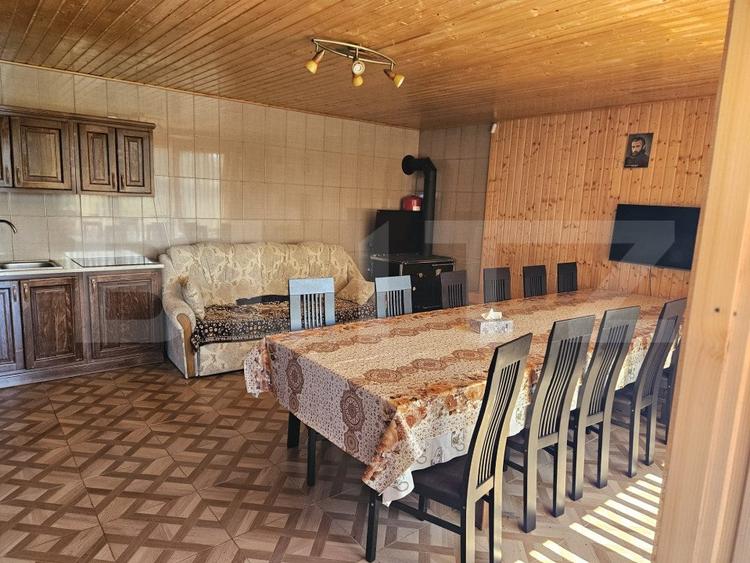 Casă spațioasă, 5 camere, 120 mp. zona Vadul Moților