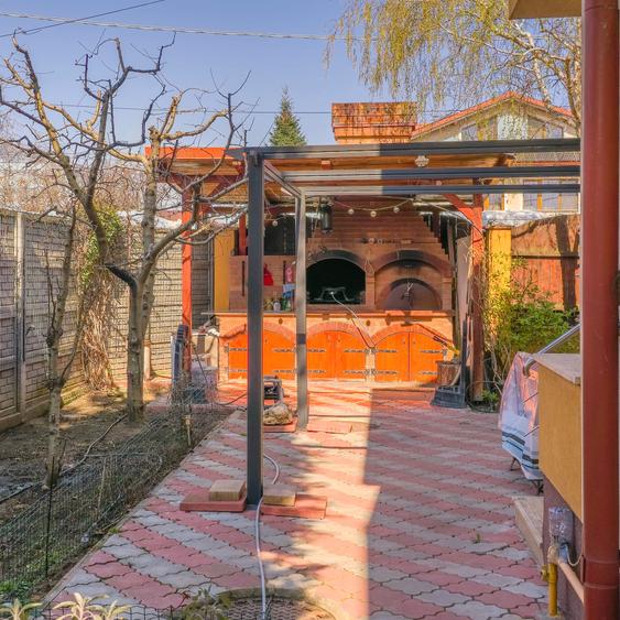 Vilă P+1 în Regie Proprie | Fundație la 2m Teren 627mp | Stradă Privată