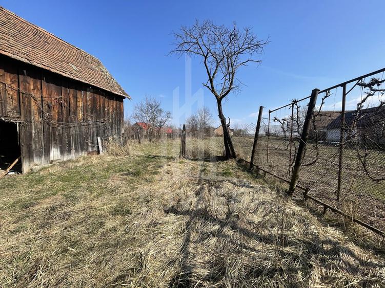 Casă individuală | 2 corpuri | Șură și anexe | teren 1460 mp – Porumbacu De Jos