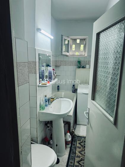 Vand 2 camere etaj 2 , compex studentesc! - 3