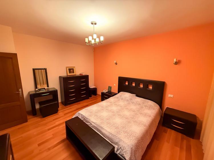 Vila excepțională într-o zona liniștită