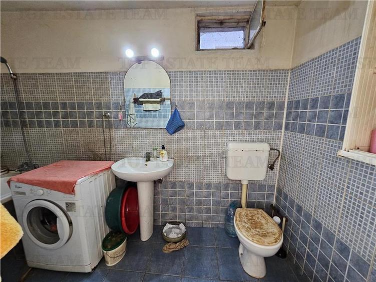 Casa la curte cu teren 646mp in Chiajna