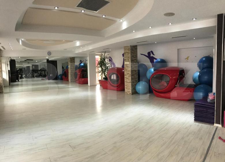Spatiu comercial / Spa de Vanzare, 290 mp, zona Micro 3 Targoviste