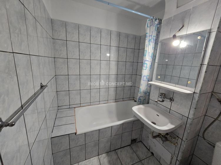 Apartament Ideal cu Două Camere, Preț Mic, Acte la Zi - Strada Domnișori