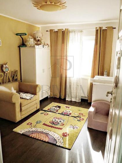 LIPOVEI - 3 CAM - DECOMANDAT - ETAJ 2 - BOXA - CENTRALA PROPRIE
