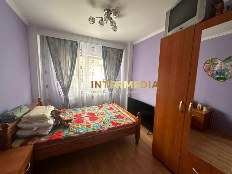 Vanzare Apartament 4 camere Deco CETATE Mercur 2 bai 90 mp cu balcon si pod