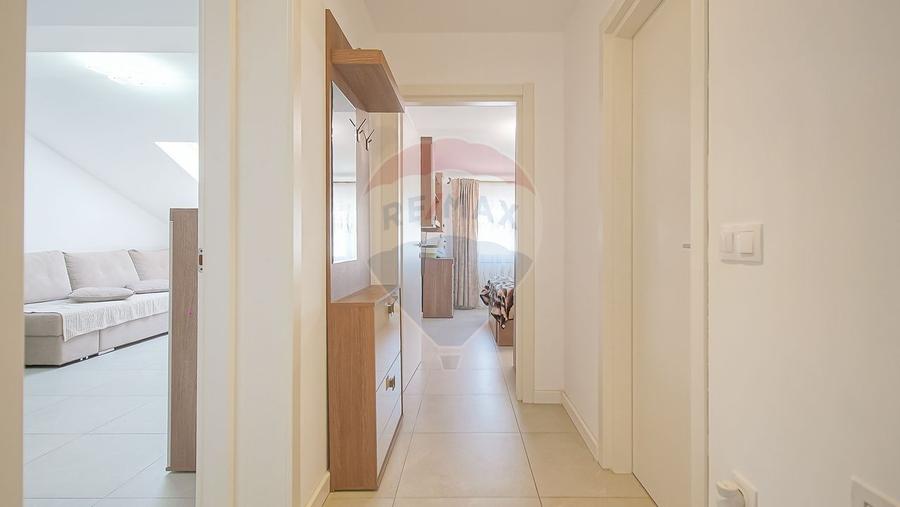 Apartament deosebit | 2 camere + mansardă | Bloc nou-Tractorul