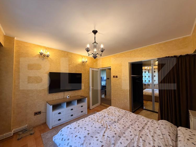 Apartament 4 camere, 100 mp, parcare, zona Ultracentral