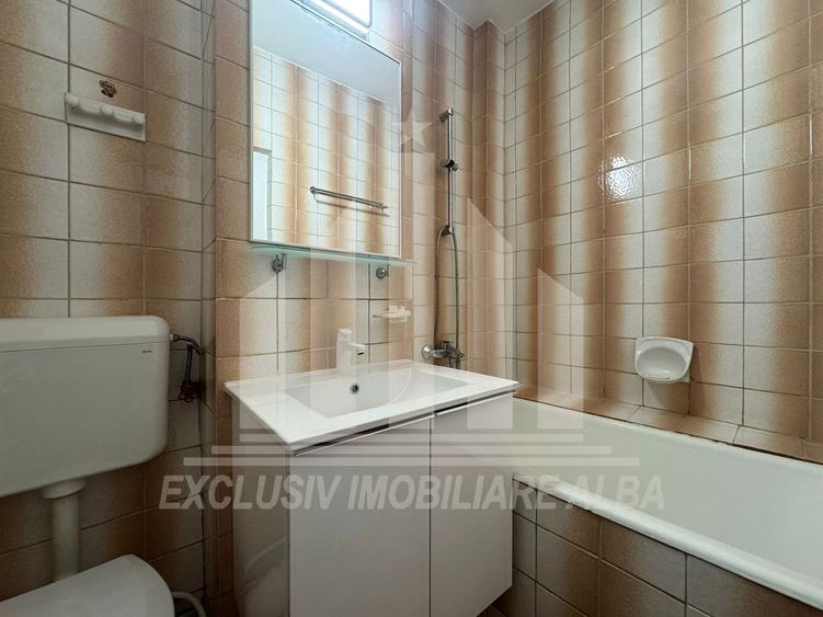 Apartament 3 camere decomandate | 70 mp | Etaj 2 | Mobilat | Cetate