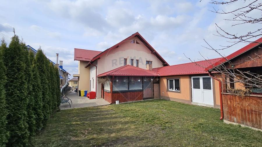 Casă / Vilă cu 6 camere, Sfantu Ilie, Suceava