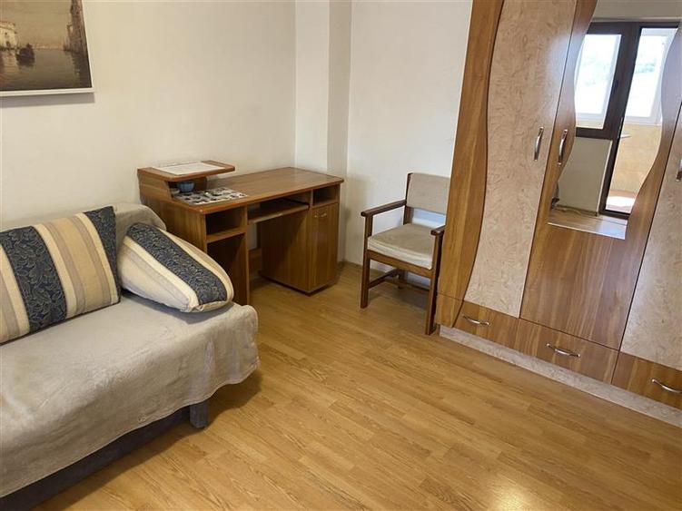 Garsoniera moderna de vanzare in Focsani ,zona ultracentrala , 43 mp, mobilata s