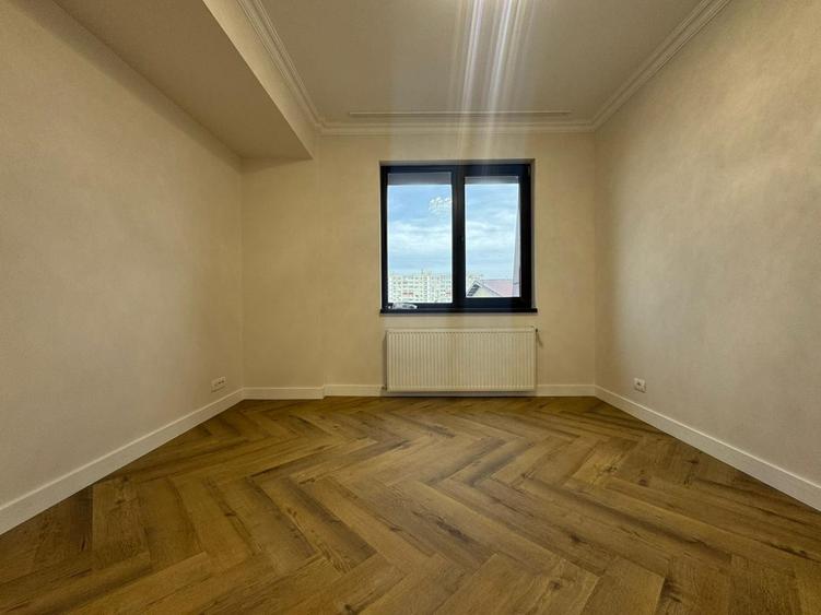 3 Camere|| Domenii - Bloc Boutique Nou