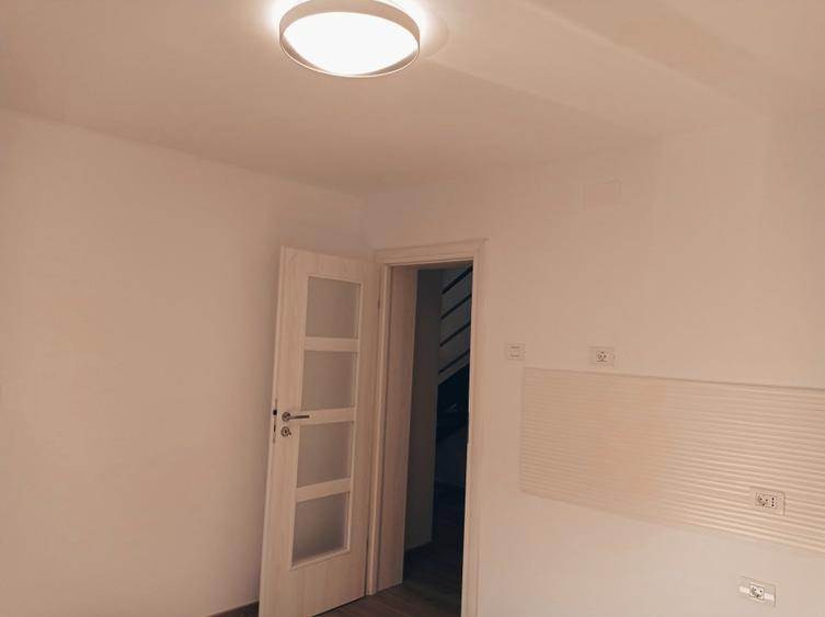 OPORTUNITATE !!! Casa / vila Exercitiu / TEILOR !!!
Multiple ACTIVITATI !!!