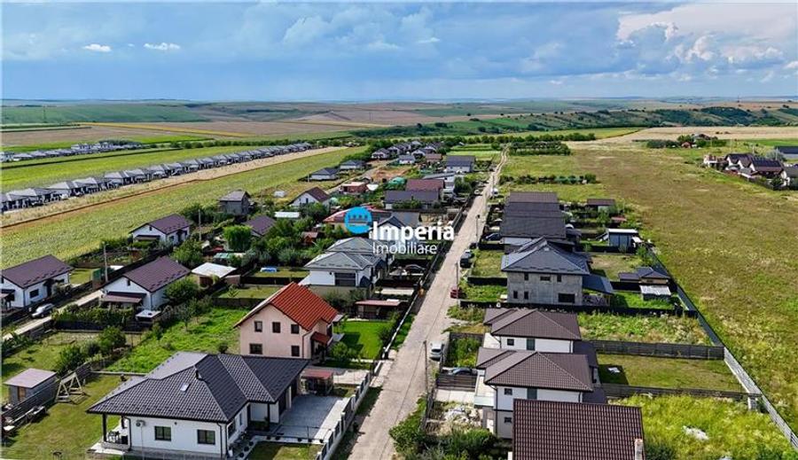 Casa P+M, 560 teren, 80 mp, Garaj 40 mp,  Vorovesti Miroslava