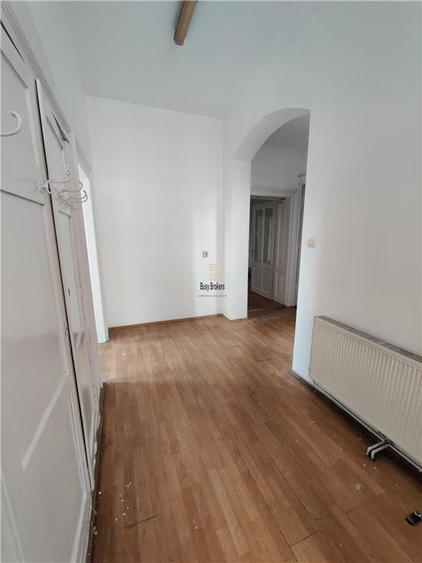 Spatii Birouri - 1200 mp - Zona Centrala