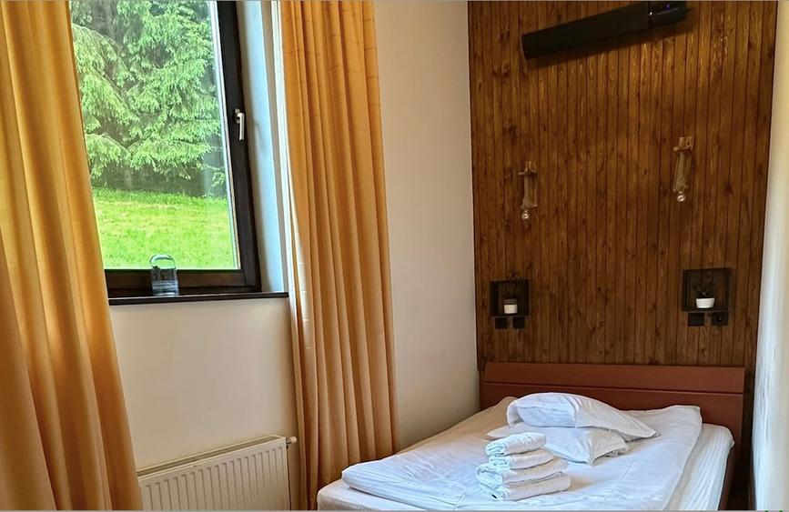 Vila de lux Brasov-Zarnesti-Piatra Craiului-Plaiul Foii, 2 HA, Gym sauna jacuzzi