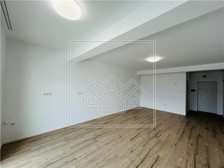 Studio modern, vila cu 2 etaje, finisat la cheie, balcon