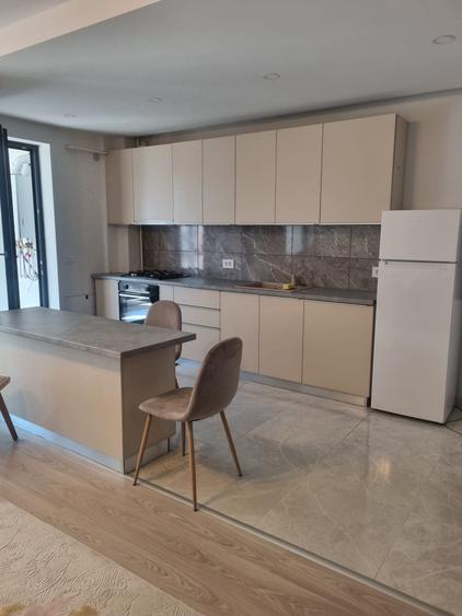 Apartament 3 camere Carrefour Zen Residence 700 euro