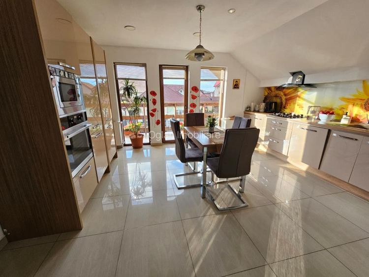 Casa individuala, 924 mp teren, Cl. Poplacii, COMISION 0% - 4